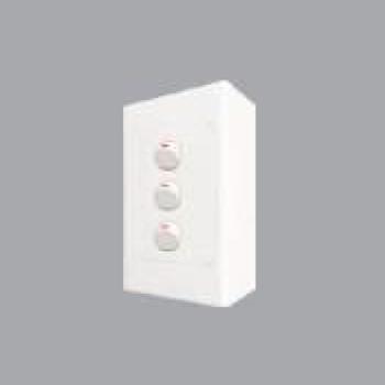 Bộ công tắc đơn 3 công tắc và đế nổi MPE A20B13N A20B13N