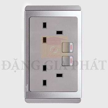 13A 3 Pin Twin Switched socket ET3025_GS
