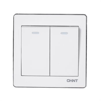 Bộ công tắc đôi 2 chiều CHINT NEW6-D00400 White 16AX 250V NEW6-D00400