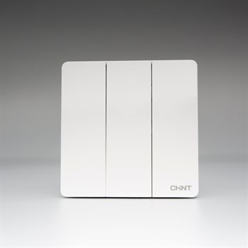 Công tắc ba 2 chiều CHINT NEW2-M00600 10AX 250V NEW2-M00600