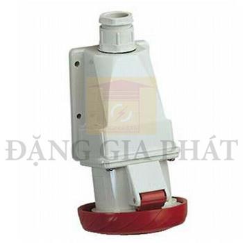 Ổ cắm công nghiệp Schneider gắn nổi 3P+E 400V IP67 PKF16W734