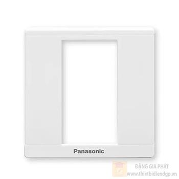 Mặt vuông 3 thiết bị Panasonic WMFV7813 màu trắng WMFV7813