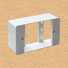 Đế nổi nhựa chữ nhật tự chông cháy dùng cho kiểu S18A, S19, SC
