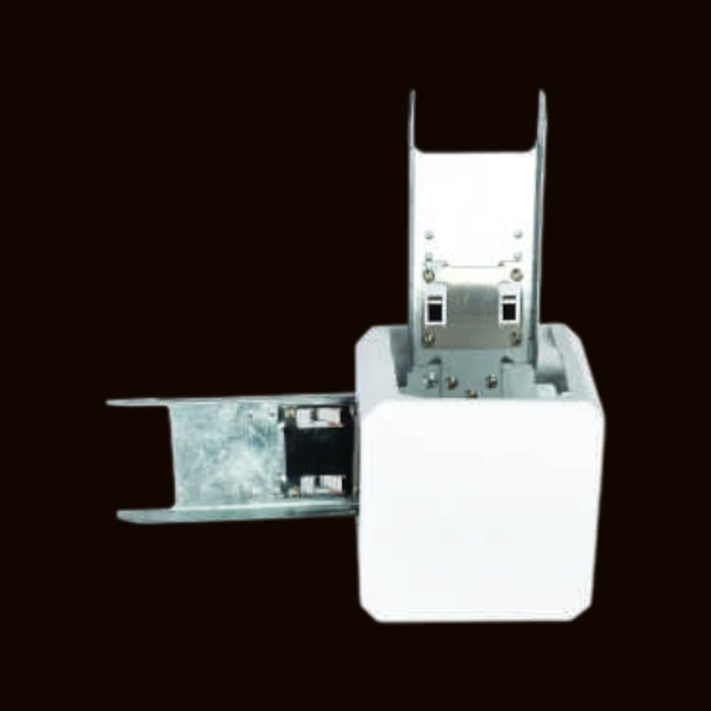 Phụ kiện khớp nối và dây cáp máng đèn siêu thị