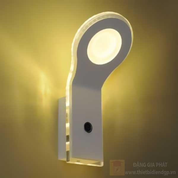 Đèn vách có bóng led 18W, size: W9*H30cm