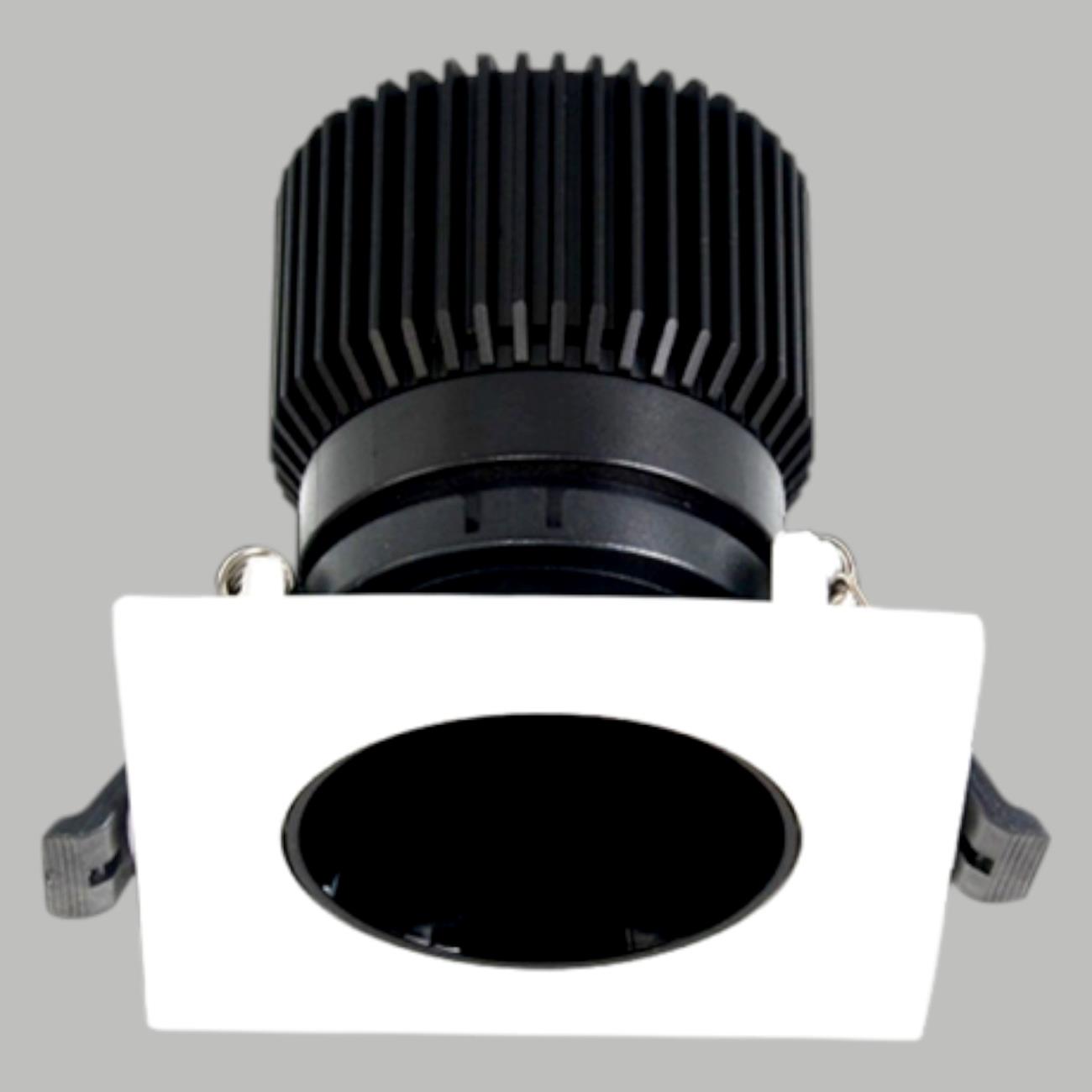Đèn âm trần chiếu điểm paragon CRDC Series 7W