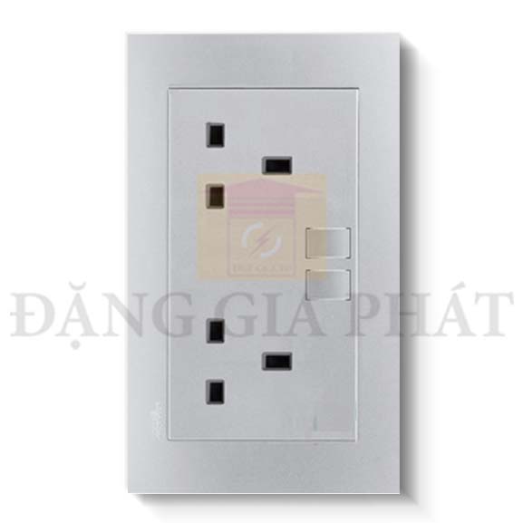 13A Twin Gang Switched Socket