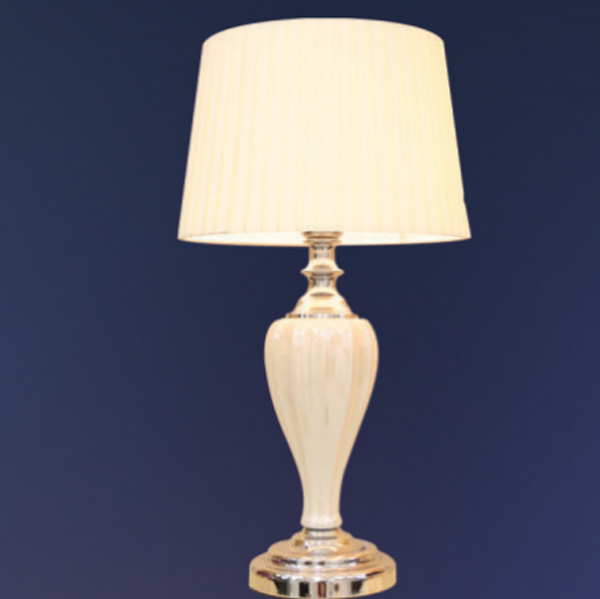 Đèn bàn chụp vải thân thủy tinh VENUS MT8013W