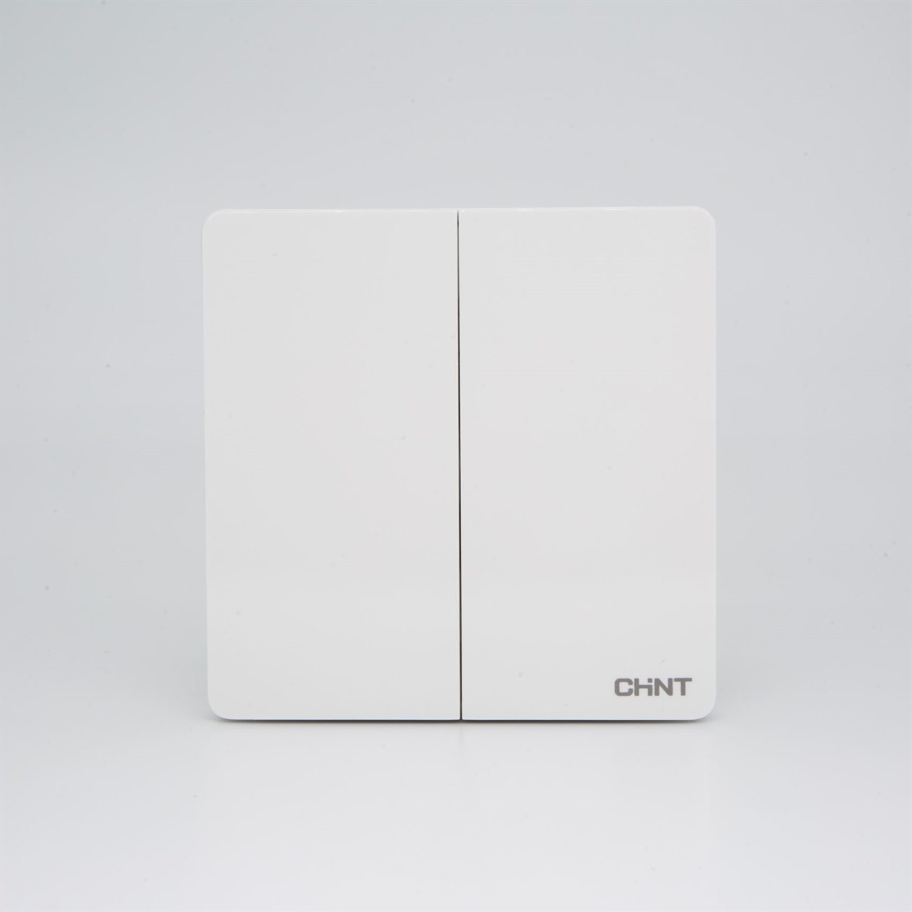 Công tắc đôi 2 chiều CHINT NEW2-M00400 10AX 250V