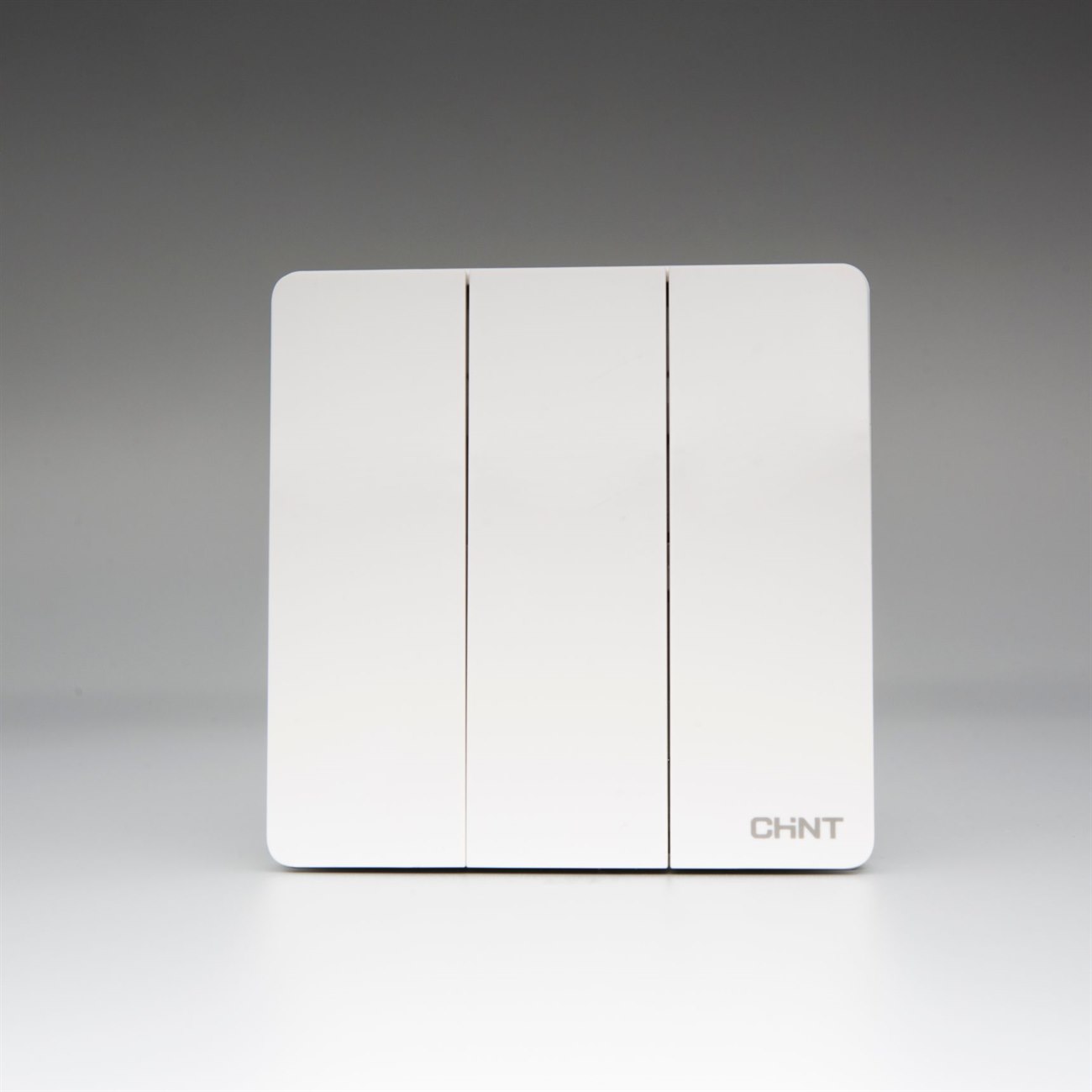 Công tắc ba 1 chiều CHINT NEW2-M00500 10AX 250V