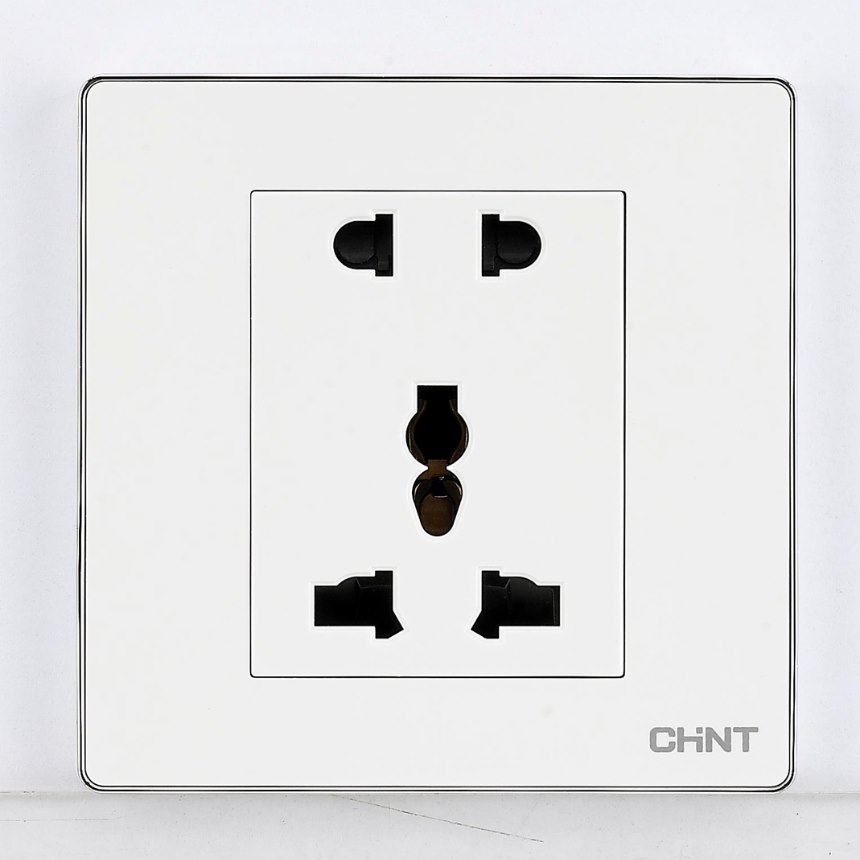 Ổ cắm 2 chấu & Ổ cắm 3 chấu đa năng CHINT NEW2-S11140 13A 250V