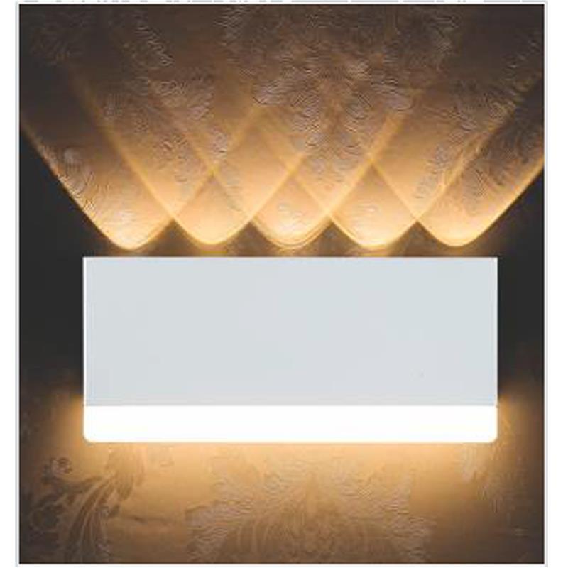 Đèn tường Led 10W trang trí L240*H105 - Ánh sáng vàng