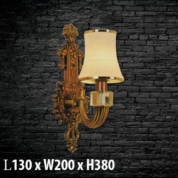 Đèn treo tường bằng đồng V-557