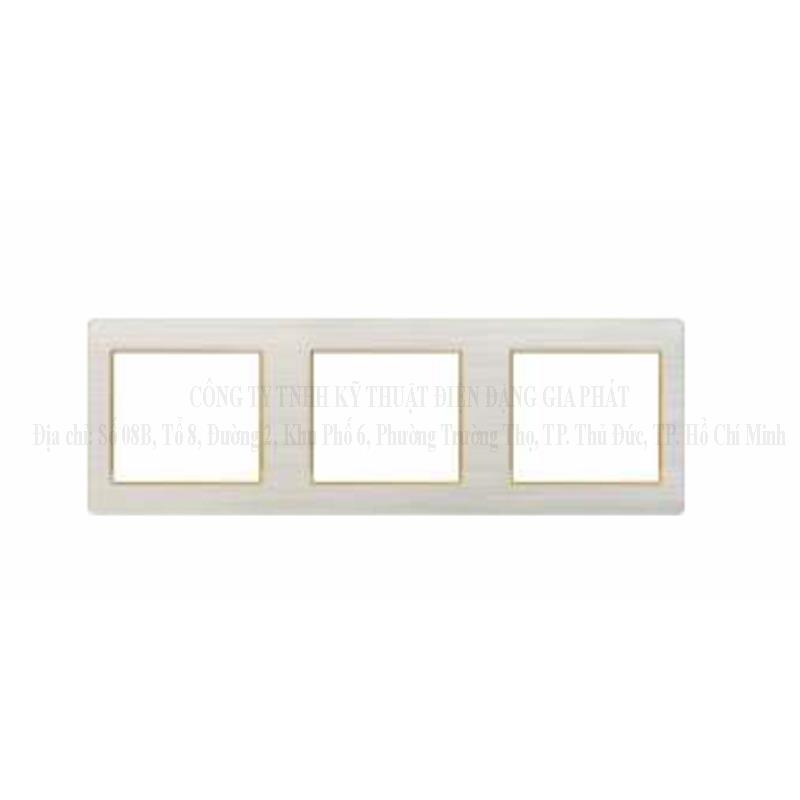 Mặt ba công tắc ổ cắm
