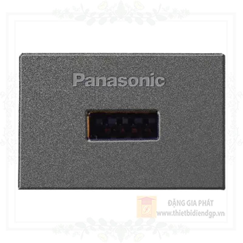 Hạt ổ cắm USB Panasonic WEF108107MYH-VN Input: AC220V / Output: 5V-2.4A màu Xám ánh kim