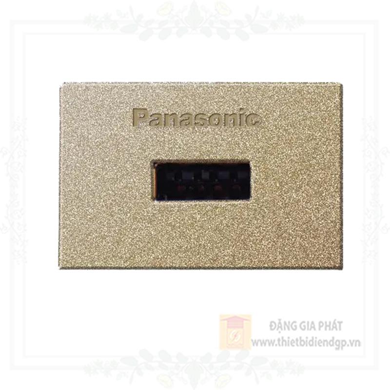 Hạt ổ cắm USB Panasonic WEF108107MYZ-VN Input: AC220V / Output: 5V-2.4A màu vàng ánh kim
