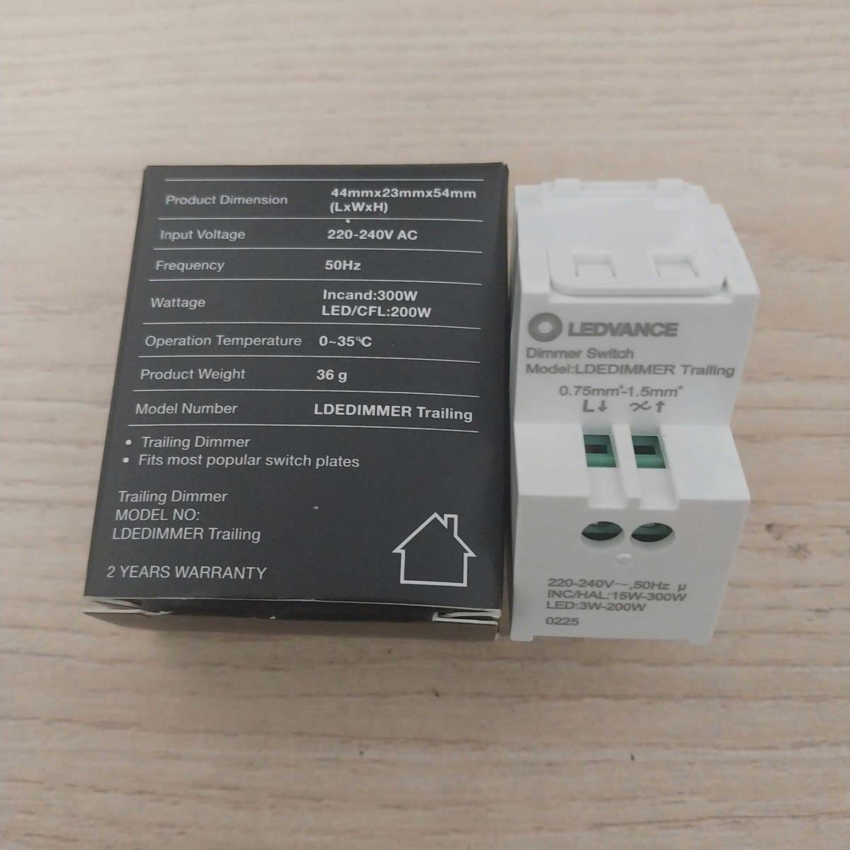 Bộ điều chỉnh đèn Led Eco Phase-cut dimmer Ledvance