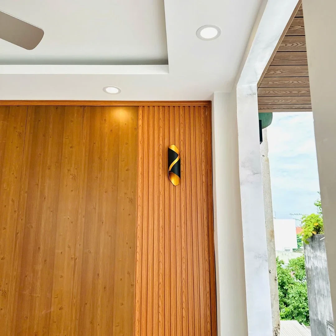 Đèn tường trang trí L80 x H280 Led 3000K