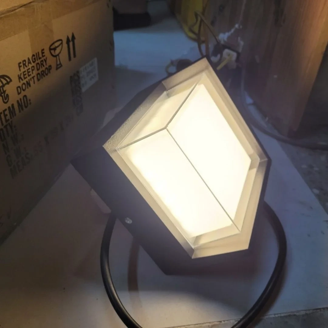 Đèn tường hiện đại VNT2232