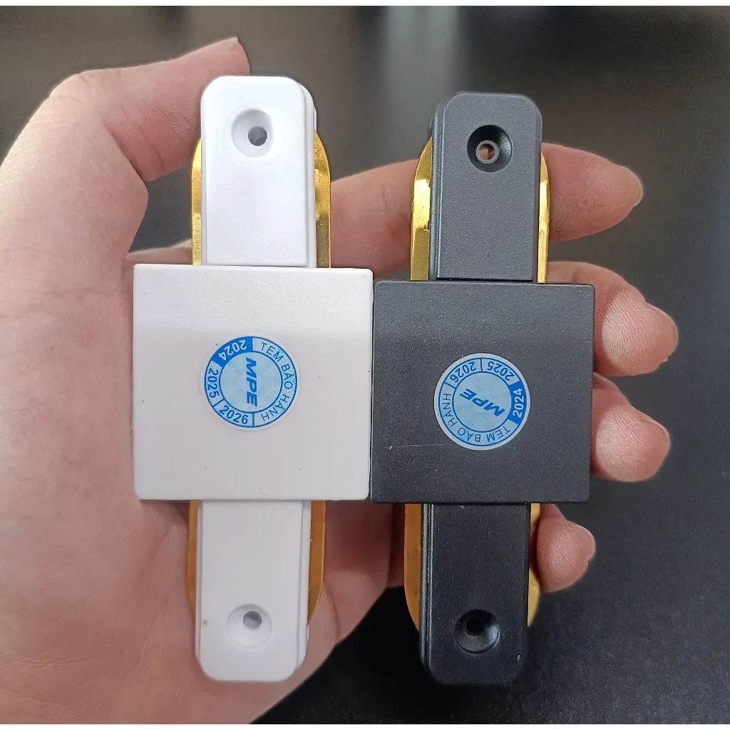 Đầu nối thẳng chữ I màu trắng và đen