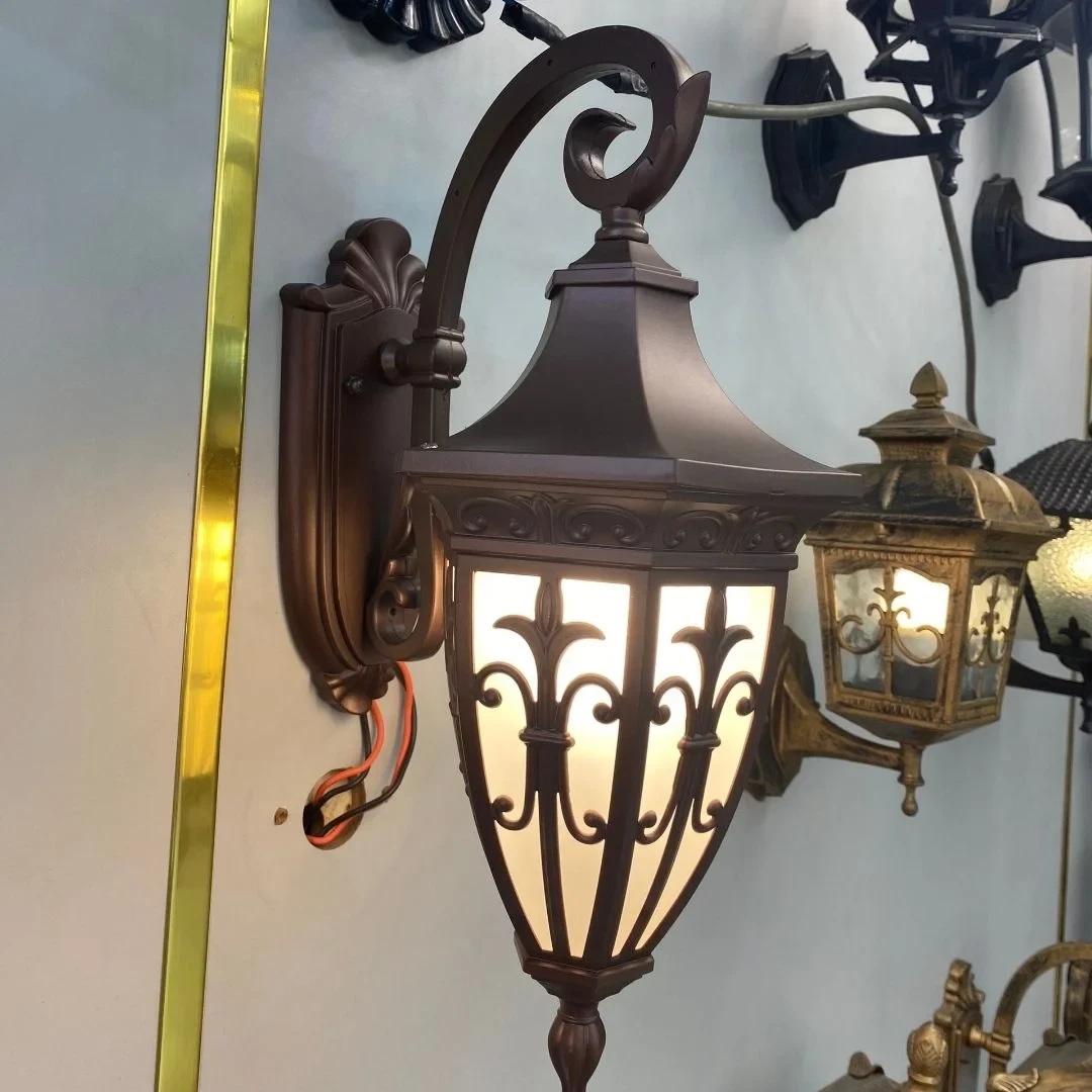 Đèn vách ngoài trời W270*L190*H400 - E27*1