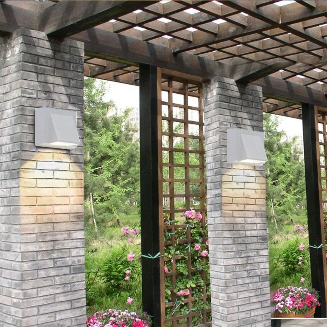 Đèn tường hiện đại VNT2220T1 Trắng