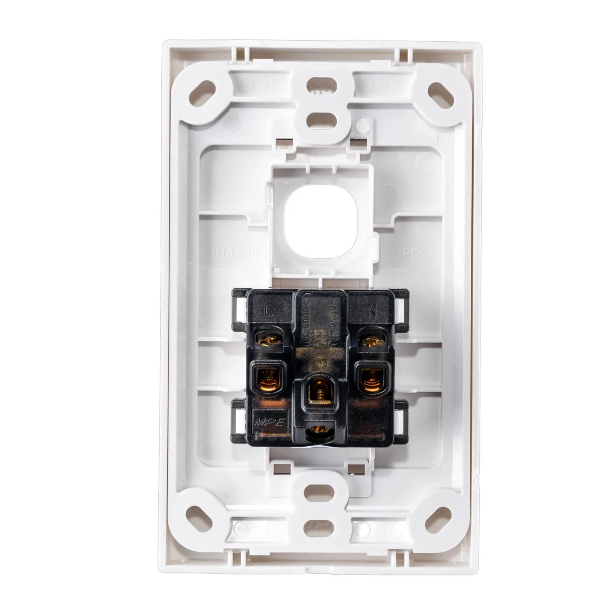 Ổ cắm đơn MPE A20USMXN đa năng 16A 1 lỗ