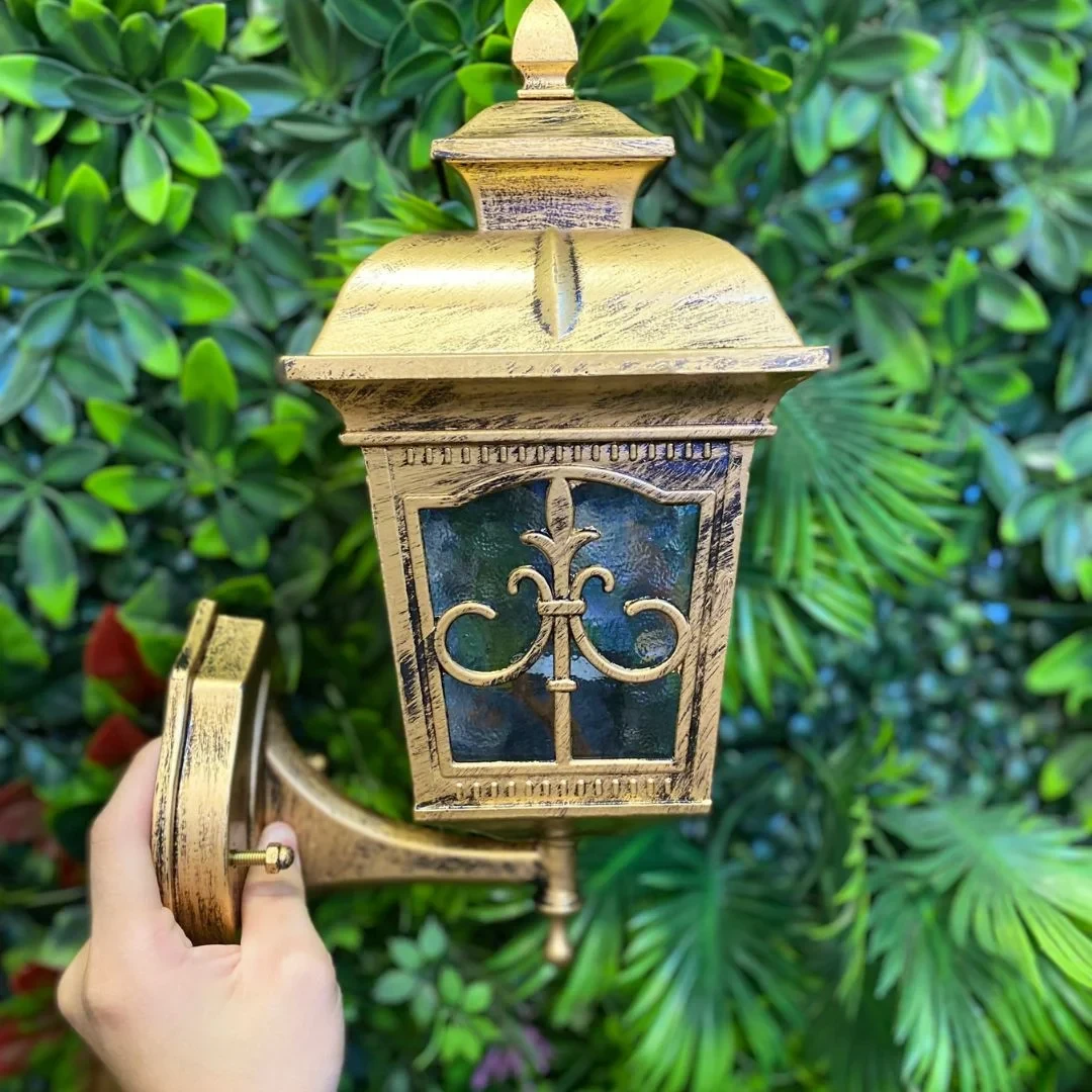 Đèn vách ngoài trời L185*W140*H290, E27*1