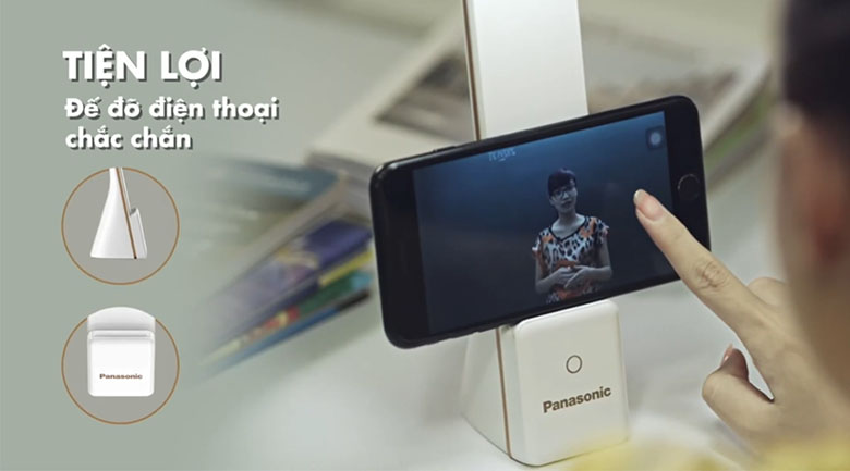 Đèn bàn sạc LED Panasonic HHGLT0339W88L Trắng