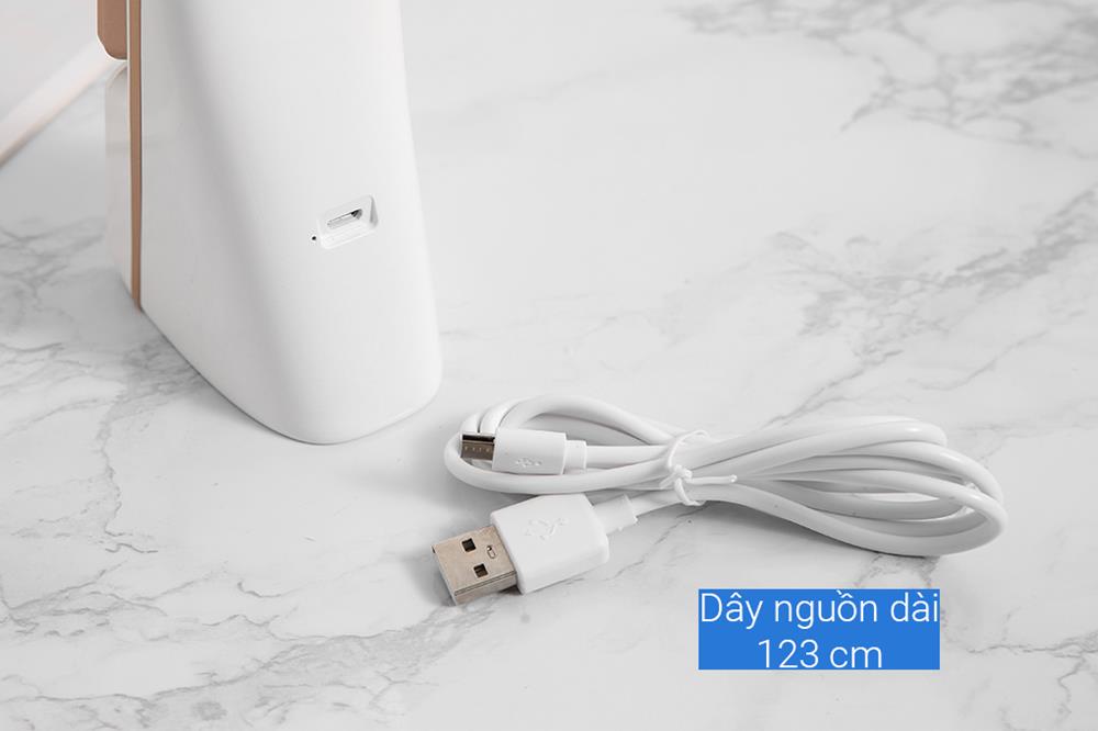 Đèn bàn sạc LED Panasonic HHGLT0339W88L Trắng