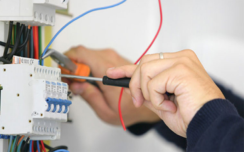 Các lưu ý khi lắp đặt Aptomat 10A