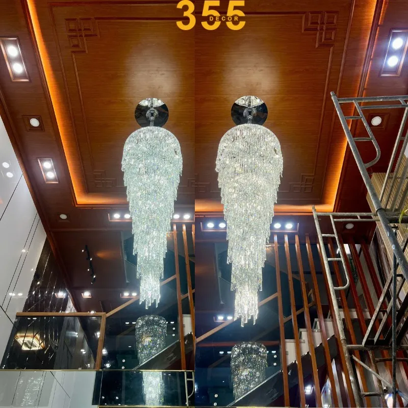 phiên bản lớn là điểm nhấn nghệ thuật cho không gian thông tầng.