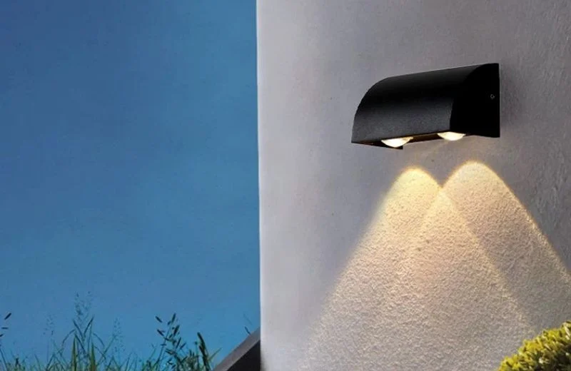 Đèn Tường Ngoài Trời VNT70 2