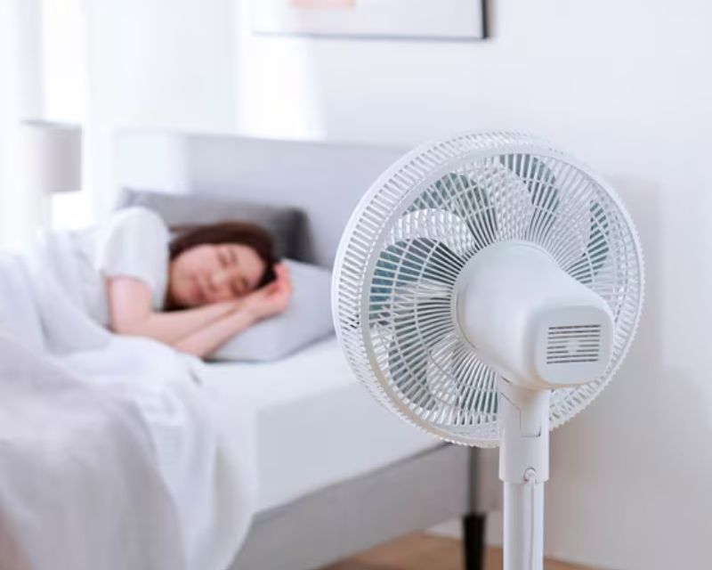 Không để quạt hoạt động liên tục tránh hư hỏng và bảo vệ sức khỏe gia đình